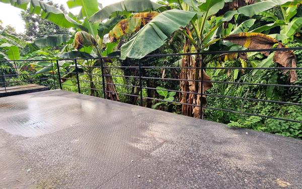 Maison à vendre    8 pièces •  Schoelcher