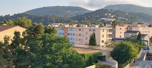 Superbe T4 de 105 m2 avec vue dégagée