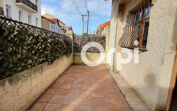 Maison à vendre    2 pièces •  Marseille 10