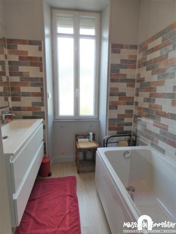 Vente Corps de ferme rénové - 7 pièces - 285m² - Dépendance - Entre Jarnac et Cognac