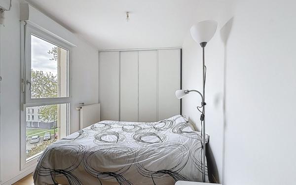 Appartement à vendre    3 pièces • 61,57 m2 Guyancourt