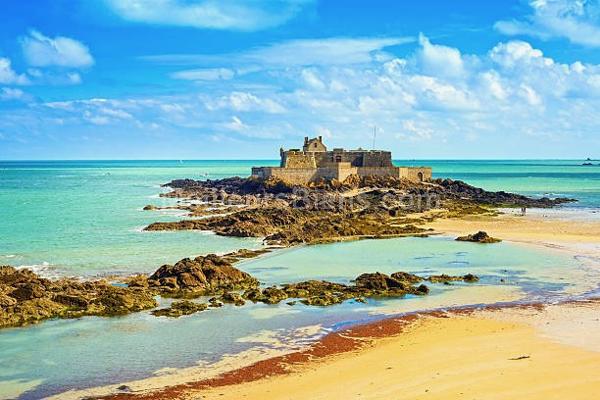 TERRAIN CONSTRUCTIBLE DE 1140M2 A SAINT MALO