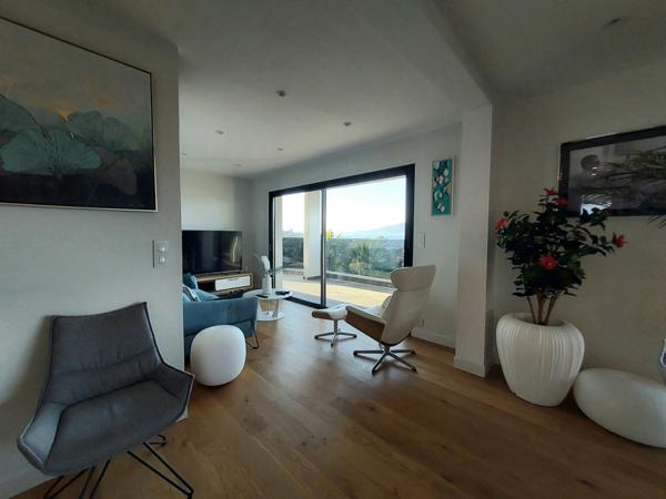 Porticcio magnifique T4 dernier étage vue mer vaste terrasse Porticcio (20166)