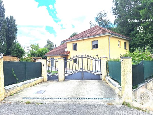 Maison à vendre 5 pièces 130 m² Le Pont-de-Beauvoisin