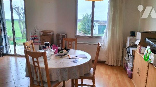 L'étude Notariale GAUME vous propose ce joli pavillon de plain pied avec sa vue dégagée