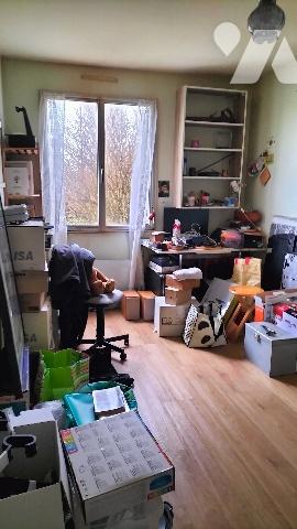 L'étude Notariale GAUME vous propose ce joli pavillon de plain pied avec sa vue dégagée