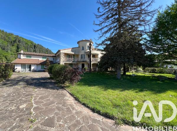Maison à vendre 14 pièces 420 m² Vals-les-Bains