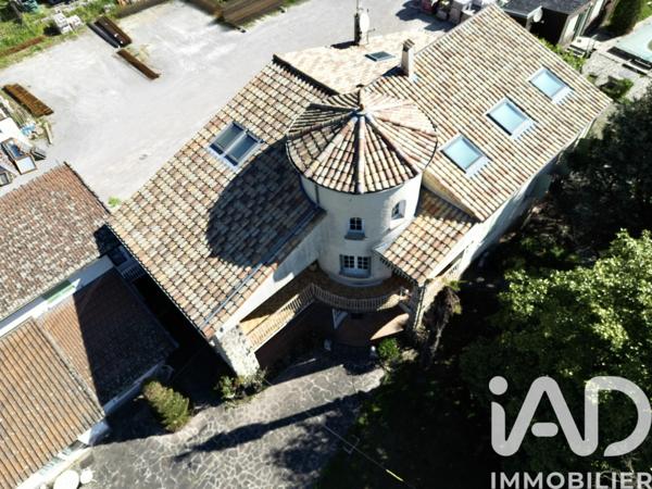 Maison à vendre 14 pièces 420 m² Vals-les-Bains