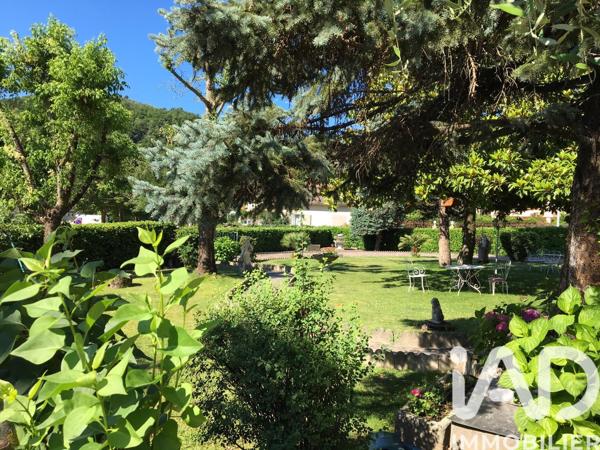 Maison à vendre 14 pièces 420 m² Vals-les-Bains