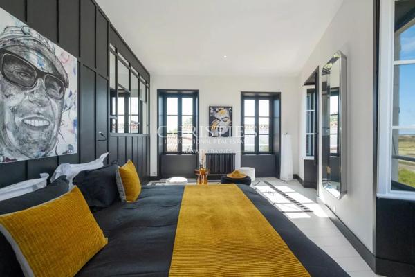 LOIX-EN-RE – MAGNIFIQUE VILLA AVEC VUE PANORAMIQUE SUR LES MARAIS ET L’OCEAN