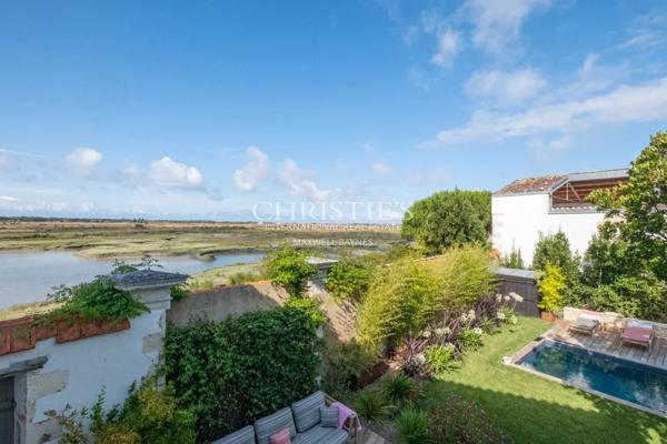 LOIX-EN-RE – MAGNIFIQUE VILLA AVEC VUE PANORAMIQUE SUR LES MARAIS ET L’OCEAN