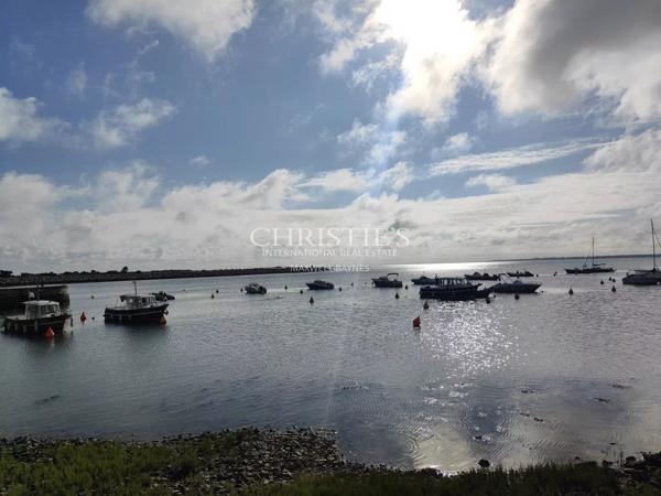 LOIX-EN-RE – MAGNIFIQUE VILLA AVEC VUE PANORAMIQUE SUR LES MARAIS ET L’OCEAN