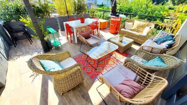 Maison avec Piscine et dépendance plain pied à terminer !