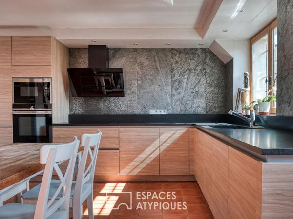Maison familiale de caractère aux volumes généreux