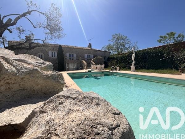 Maison à vendre 10 pièces 213 m² Vallon-Pont-d'Arc