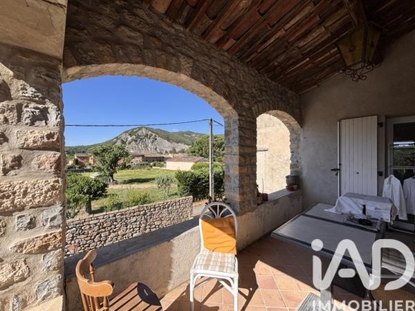 Maison à vendre 10 pièces 213 m² Vallon-Pont-d'Arc