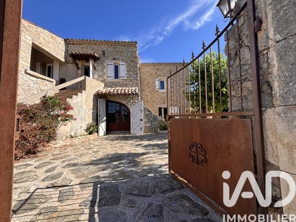 Maison à vendre 10 pièces 213 m² Vallon-Pont-d'Arc
