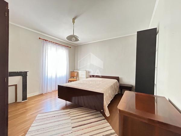 A vendre à Périgueux (24000) charmante MAISON de ville de type 5