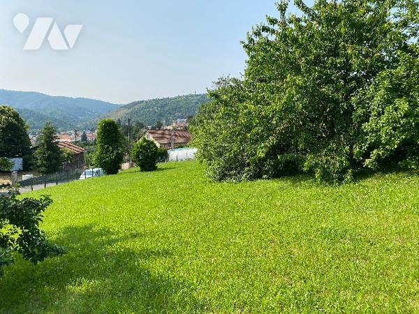 Parcelle de terrain à bâtir de 994m²