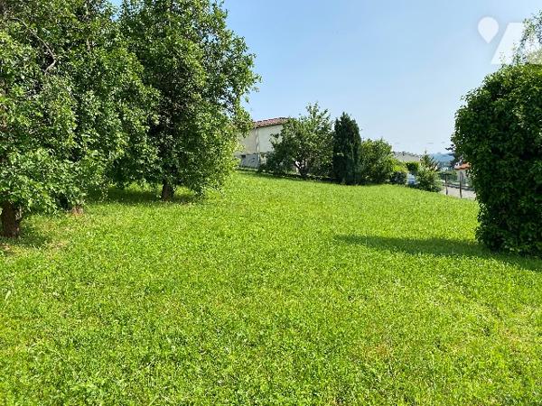 Parcelle de terrain à bâtir de 994m²