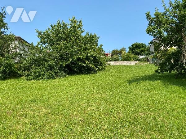 Parcelle de terrain à bâtir de 994m²