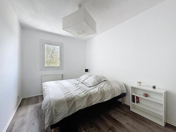 Maison T5 rénovée avec jardin et garage