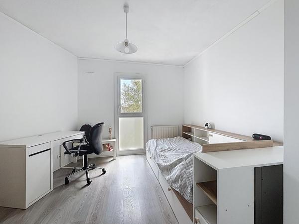 Maison T5 rénovée avec jardin et garage