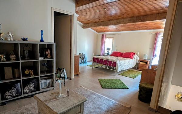 Maison à vendre    4 pièces •  Montfrin