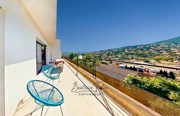 LE LAVANDOU — VILLA T4 CONTEMPORAINE & PROVENÇALE — VUE PANORAMIQUE — PISCINE — QUARTIER RÉSIDENTIEL PRISÉ CAVALIERE 1 135 000 € — 150 m² — Terrain 660 m² — DPE A