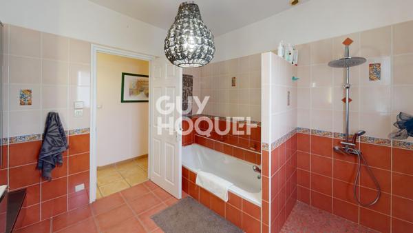 Maison à vendre de 4 pièces de 125 m² avec garage et piscine à Mimizan bourg