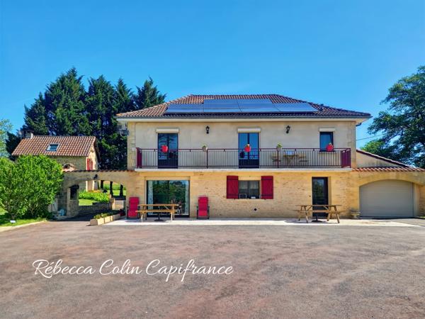 Maison et gîte avec piscine proche de MONTIGNAC (24)