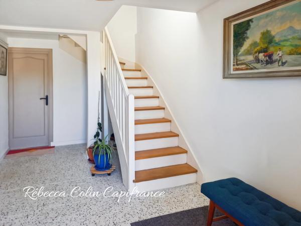 Maison et gîte avec piscine proche de MONTIGNAC (24)