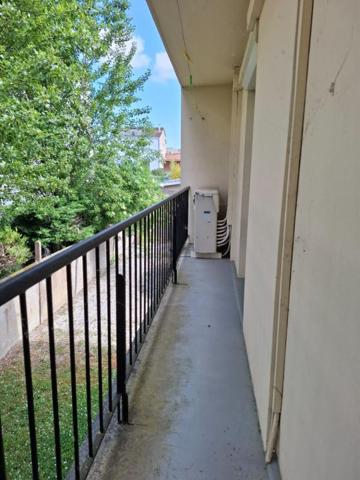 BORDEAUX CAUDÉRAN ? APPARTEMENT T5 AU DERNIER ÉTAGE DANS UNE RÉSIDENCE CONFIDENTIELLE AVEC BOX ET CAVE