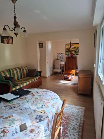 BORDEAUX CAUDÉRAN ? APPARTEMENT T5 AU DERNIER ÉTAGE DANS UNE RÉSIDENCE CONFIDENTIELLE AVEC BOX ET CAVE