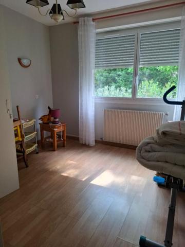 BORDEAUX CAUDÉRAN ? APPARTEMENT T5 AU DERNIER ÉTAGE DANS UNE RÉSIDENCE CONFIDENTIELLE AVEC BOX ET CAVE