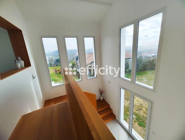 Maison 7 pièces - 265 m² Bien prestige