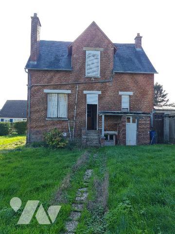 BEAUCAMPS LE VIEUX - Commodités et écoles sur place, maison d'habitation à rénover édifiée sur ...