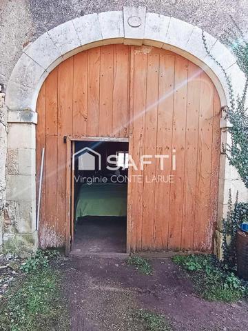 Maison + Grange + Terrain – Fort potentiel à Beaulieu-sur-Sonnette