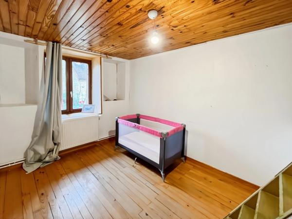 SUD BOURGOGNE | MAISON ATYPIQUE 7 PIÈCES | CARACTÈRE & VOLUMES | PROCHE CLUNY - 166 m² - 540 m²