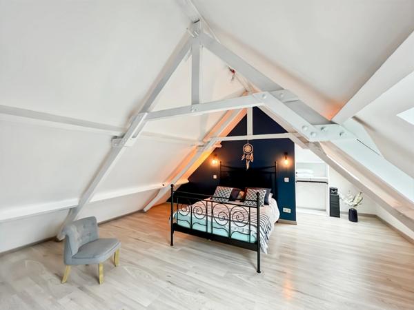 SUD BOURGOGNE | MAISON ATYPIQUE 7 PIÈCES | CARACTÈRE & VOLUMES | PROCHE CLUNY - 166 m² - 540 m²