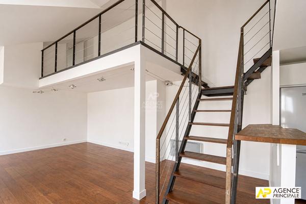 Versailles Saint-Louis Appatement 3 pièces 74.98 m² au sol situé au 2ème étage 435 000 € **  - Référence  28338