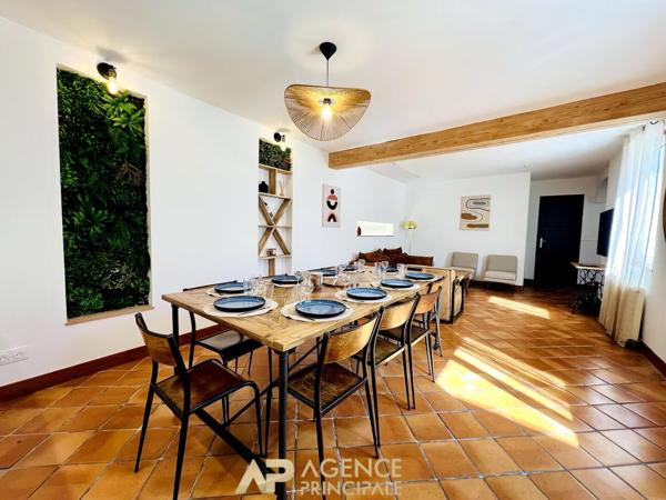 Propriété Rochelaise - 6 pièces - La Rochelle Centre Ville / Porte Royale 936 000 € **  - Référence  JH585ED6