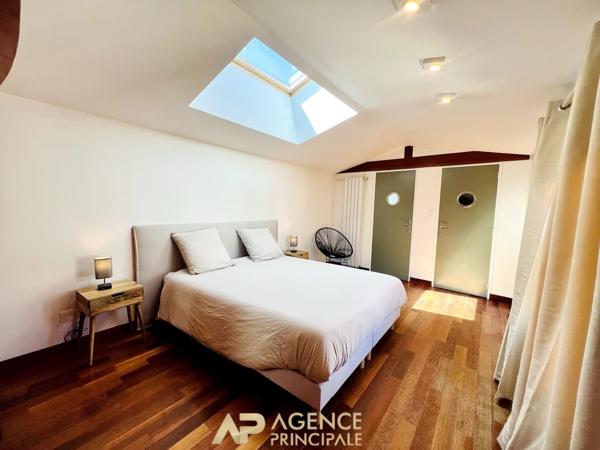 Propriété Rochelaise - 6 pièces - La Rochelle Centre Ville / Porte Royale 936 000 € **  - Référence  JH585ED6
