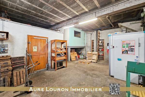 IMMEUBLE 200 M² AVEC LOCAL COMMERCIAL/ATELIER ET APPARTEMENT - ARREAU-CENTRE