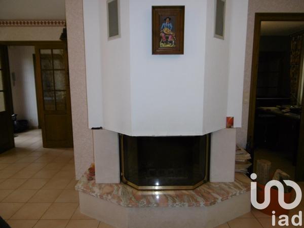 Maison traditionnelle 6 pièces de 130 m² à Le Dorat (87210)