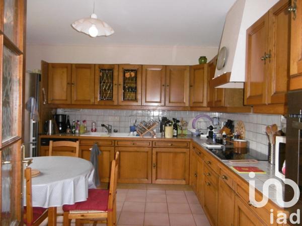 Maison traditionnelle 6 pièces de 130 m² à Le Dorat (87210)