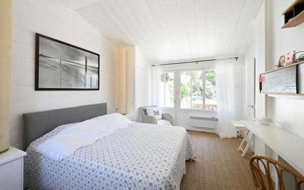 Maison à vendre    6 pièces •  Les Portes-en-Ré