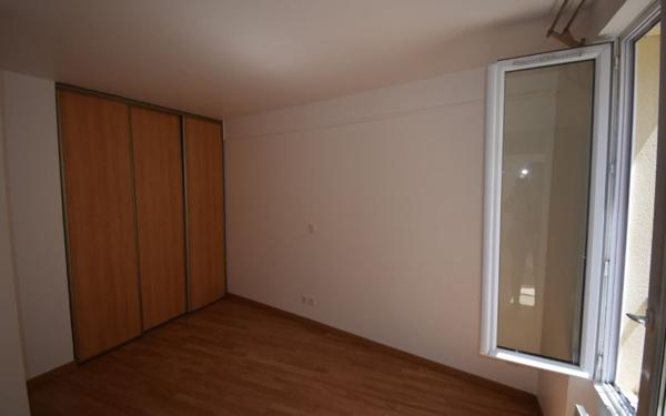 Appartement à louer    4 pièces • 52,71 m2 Saint-Prix