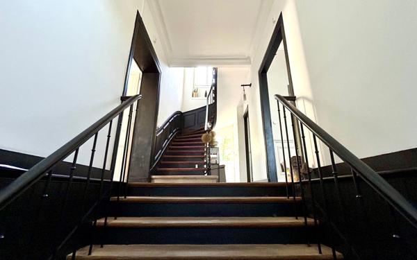 Maison à vendre    6 pièces • 190,55 m2 Saint-Pierre-du-Perray