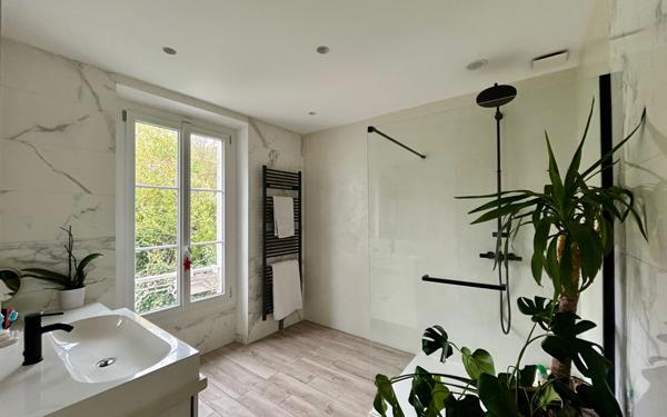 Maison à vendre    6 pièces • 190,55 m2 Saint-Pierre-du-Perray